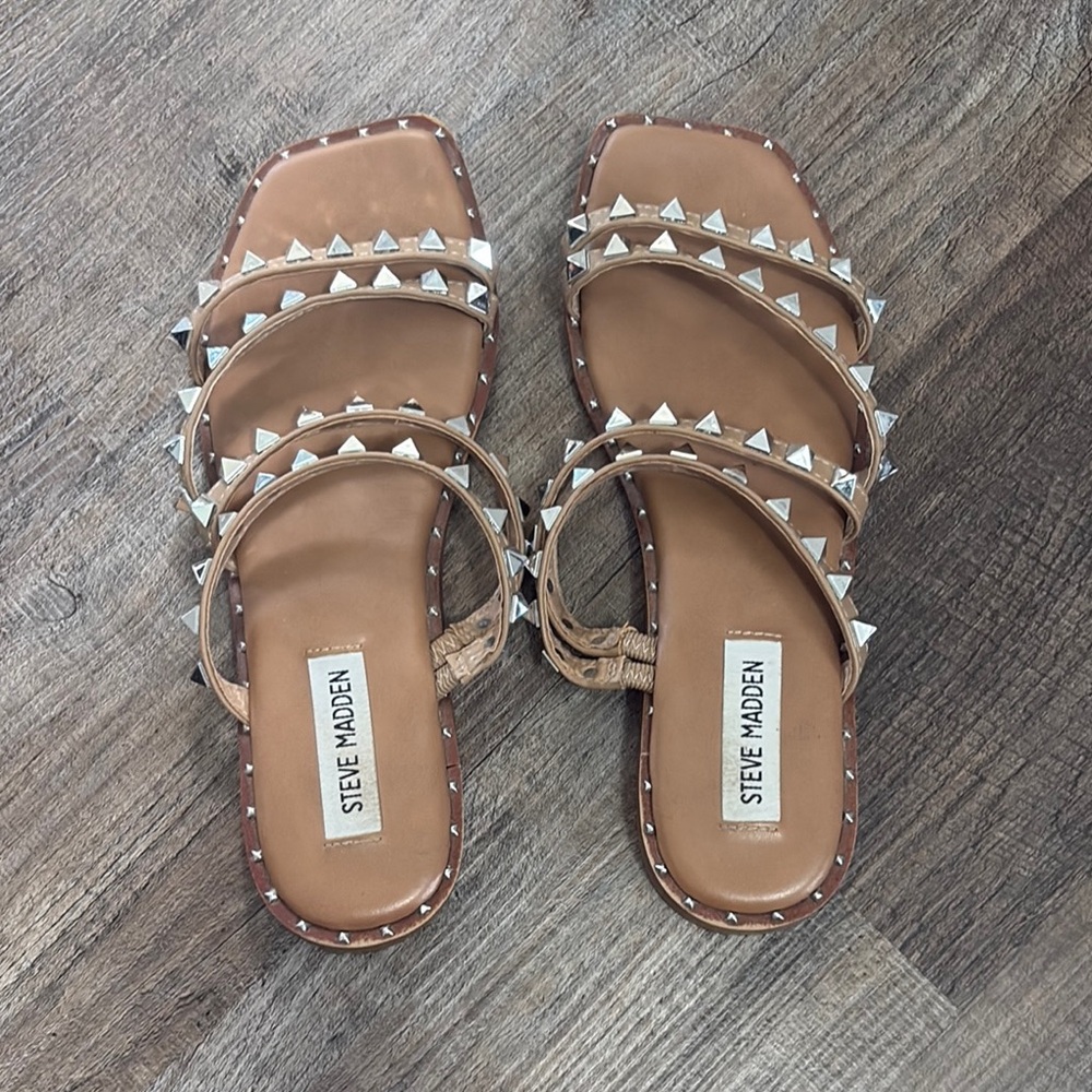 Steve Madden Brown Silver Studded Sandals